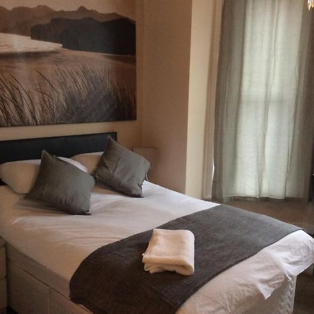 The Crescent Apartments Bridlington Room photo