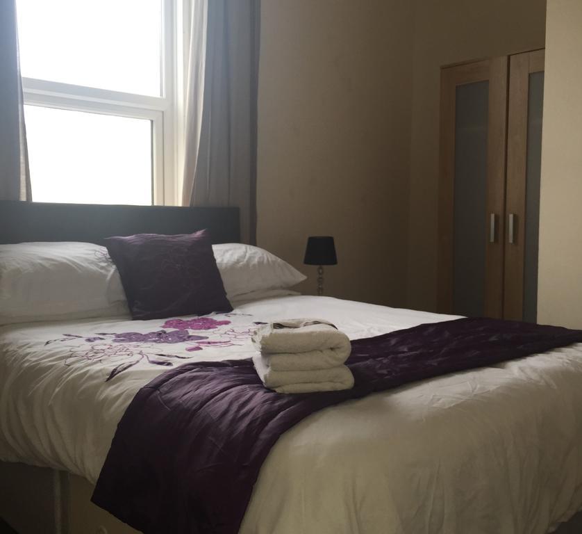 The Crescent Apartments Bridlington Room photo