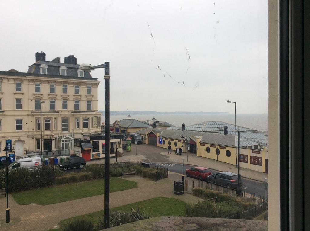 The Crescent Apartments Bridlington Room photo